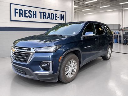 Used 2023 Chevrolet Traverse LT
