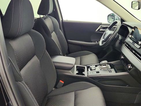 Used 2025 Mitsubishi Outlander ES AWD/4WD image 23