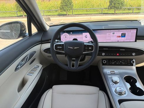 New 2026 Genesis GV70 2.5T Advanced AWD/4WD image 14