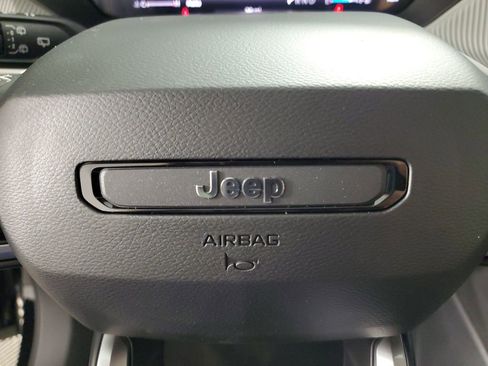 New 2026 Jeep Cherokee Laredo image 21