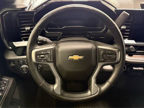 Used 2024 Chevrolet Silverado 2500 LTZ AWD/4WD image 19