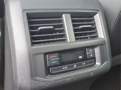 Used 2022 Volkswagen Atlas SEL R-Line image 21