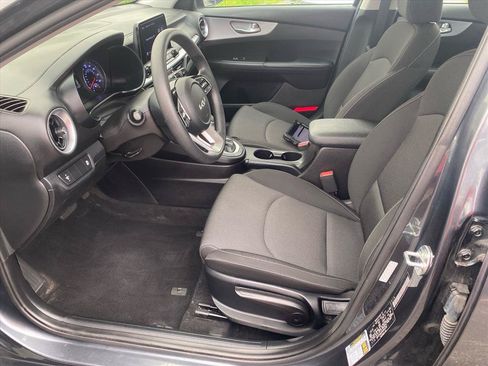 Certified 2023 Kia Forte LXS FWD image 10