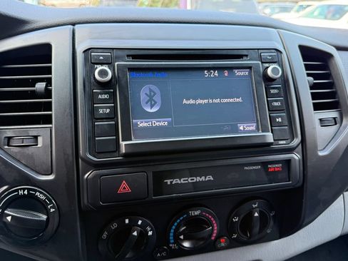Used 2015 Toyota Tacoma 4x4 Access Cab w/ Convenience Package image 16