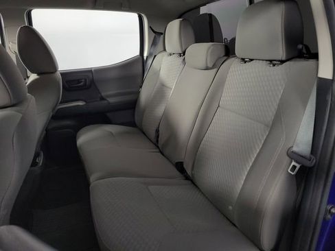 Used 2022 Toyota Tacoma SR5 w/ Technology Package image 17