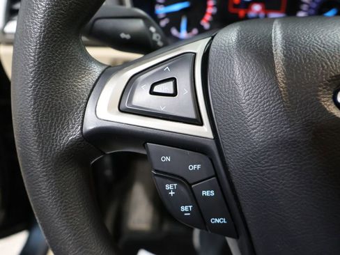 Used 2014 Ford Fusion SE image 31