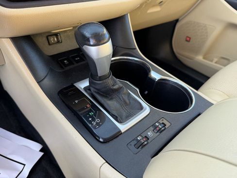 Used 2015 Toyota Highlander Limited image 23