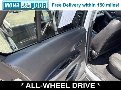 Used 2022 Chevrolet Trax LT w/ Driver Confidence Package AWD/4WD image 33