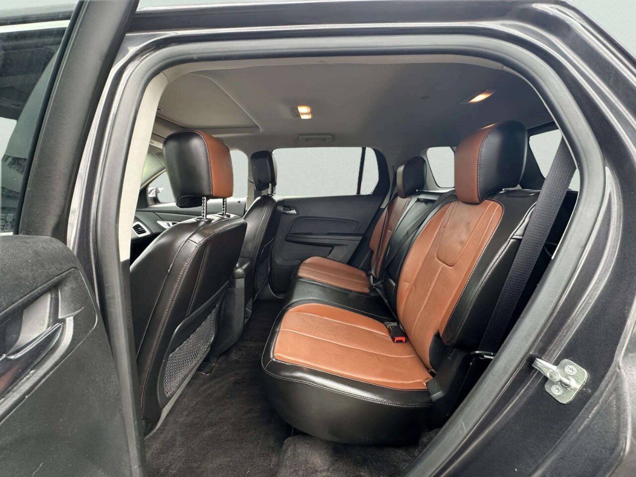Used 2016 GMC Terrain SLT w/ Open Road Package AWD/4WD image 17