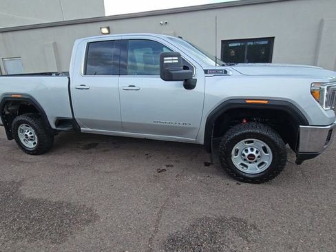 Used 2022 GMC Sierra 2500 SLE image 9