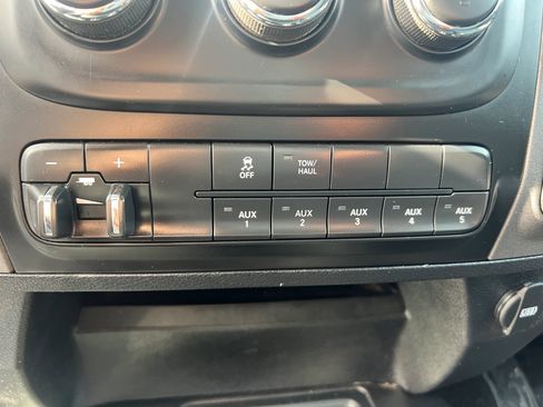 Used 2018 RAM 2500 Tradesman w/ Snow Chief Group image 20