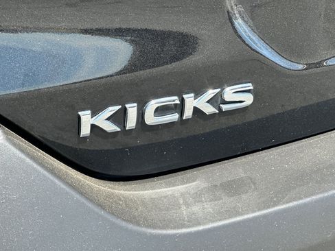 Used 2020 Nissan Kicks SR FWD image 26