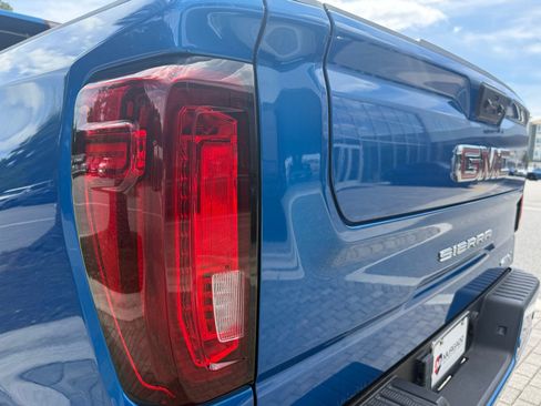 Used 2023 GMC Sierra 1500 AT4 w/ AT4 Premium Package image 16