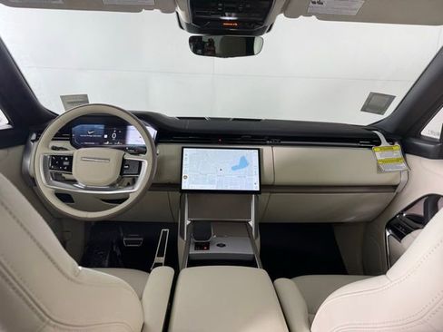 New 2026 Land Rover Range Rover SE image 27