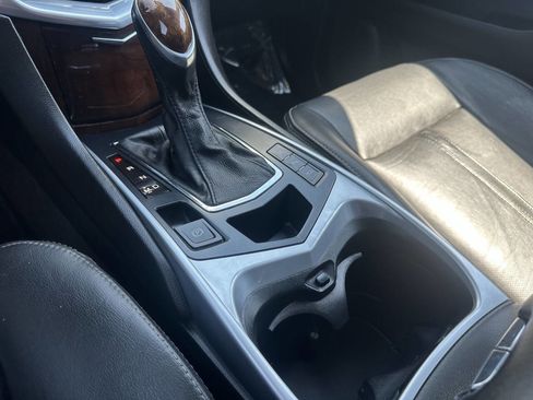 Used 2014 Cadillac SRX Luxury w/ Driver Awareness Package FWD image 11