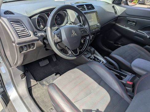Used 2025 Mitsubishi Outlander Sport SE AWD/4WD image 17