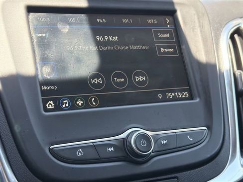 Used 2019 Chevrolet Equinox LT AWD/4WD image 15