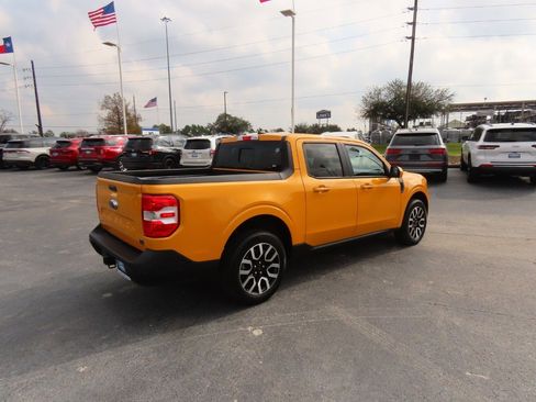 Used 2022 Ford Maverick Lariat w/ Lariat Luxury Package image 11