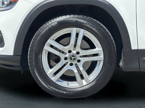 Used 2022 Mercedes-Benz GLB 250 image 32