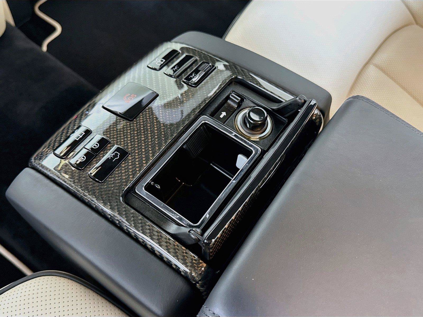 Used 2006 Maybach 57 S RWD image 31