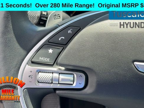 Used 2024 Genesis G80 Advanced w/ Prestige Package image 18