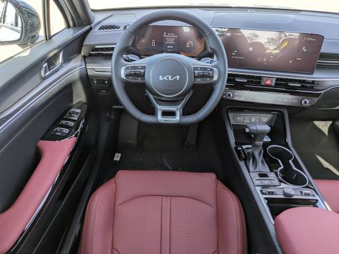 New 2026 Kia K5 GT-Line image 17