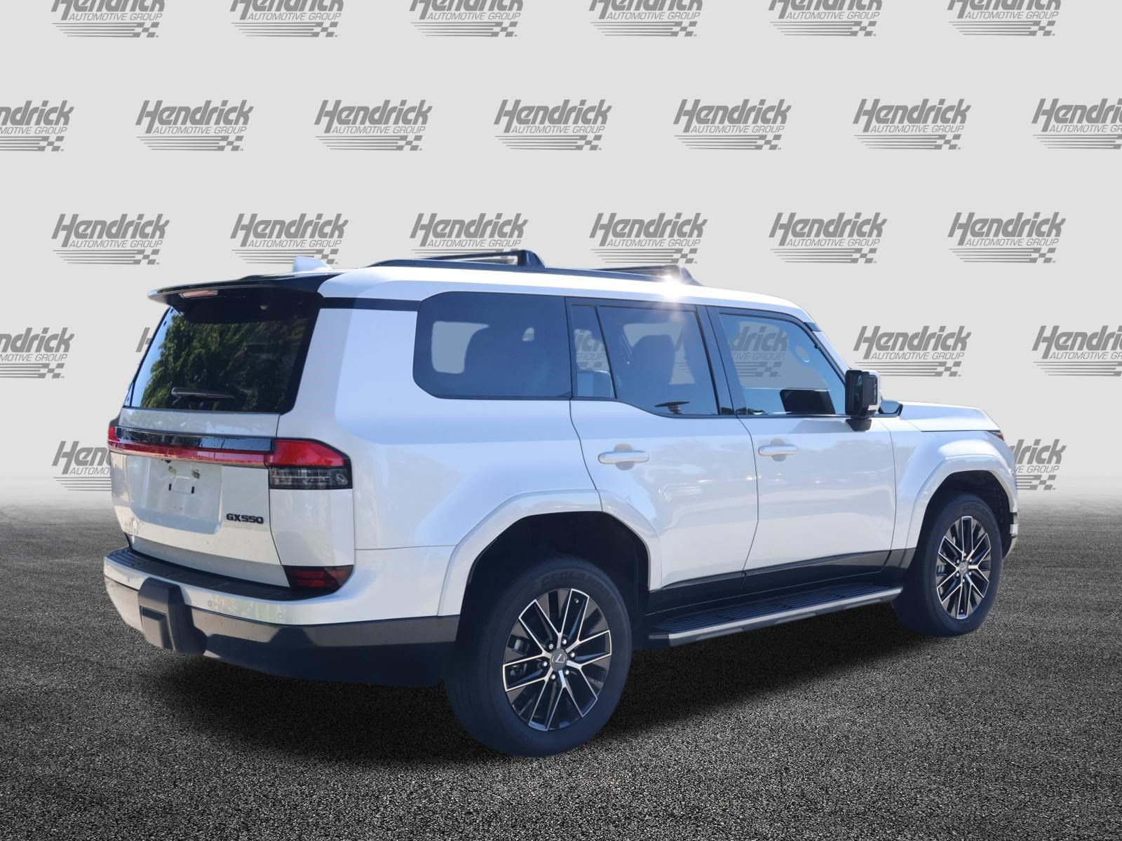 Used 2024 Lexus GX 550 w/ Accessory Package (2T) AWD/4WD image 9
