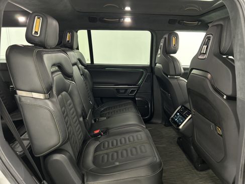 Used 2024 Rivian R1S Adventure AWD/4WD image 22