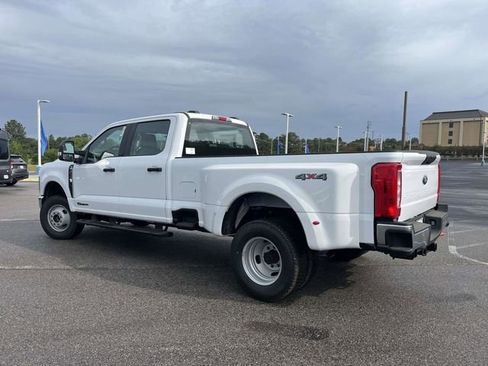 New 2026 Ford F350 XL w/ XL Driver Assist Package AWD/4WD image 3