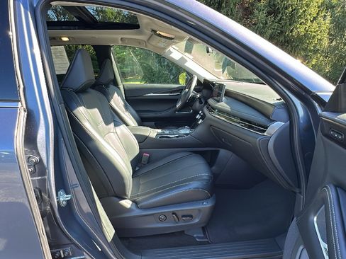 Certified 2025 INFINITI QX60 Sensory image 23