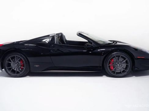 Used 2013 Ferrari 458 Spider RWD image 4