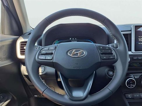 New 2025 Hyundai Venue Limited image 13