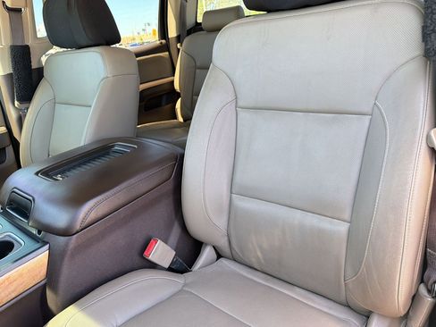 Used 2018 Chevrolet Silverado 1500 LTZ w/ Texas Edition image 24