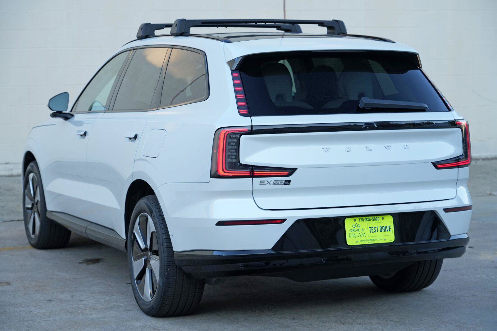 Used 2025 Volvo EX90 Plus AWD/4WD image 48