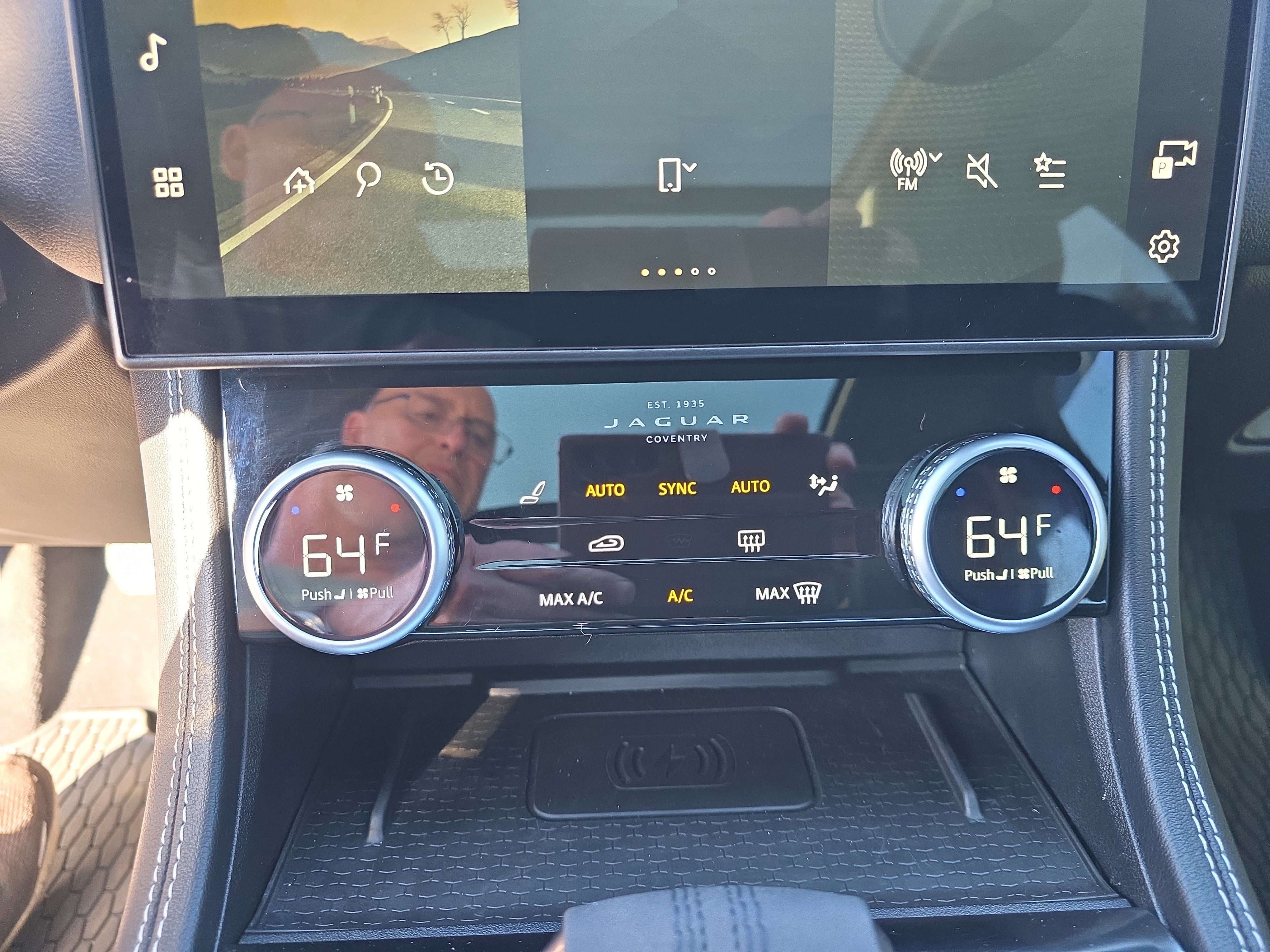 Used 2025 Jaguar F-PACE R-Dynamic S AWD/4WD image 33