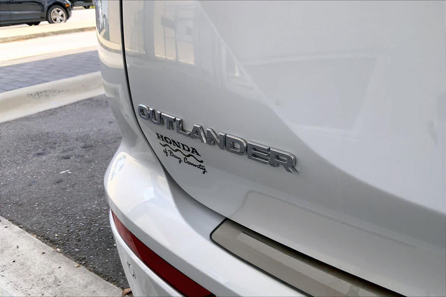 Used 2023 Mitsubishi Outlander SE Black Edition AWD/4WD image 33