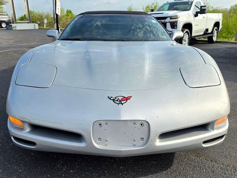 Used 2000 Chevrolet Corvette Convertible RWD image 11