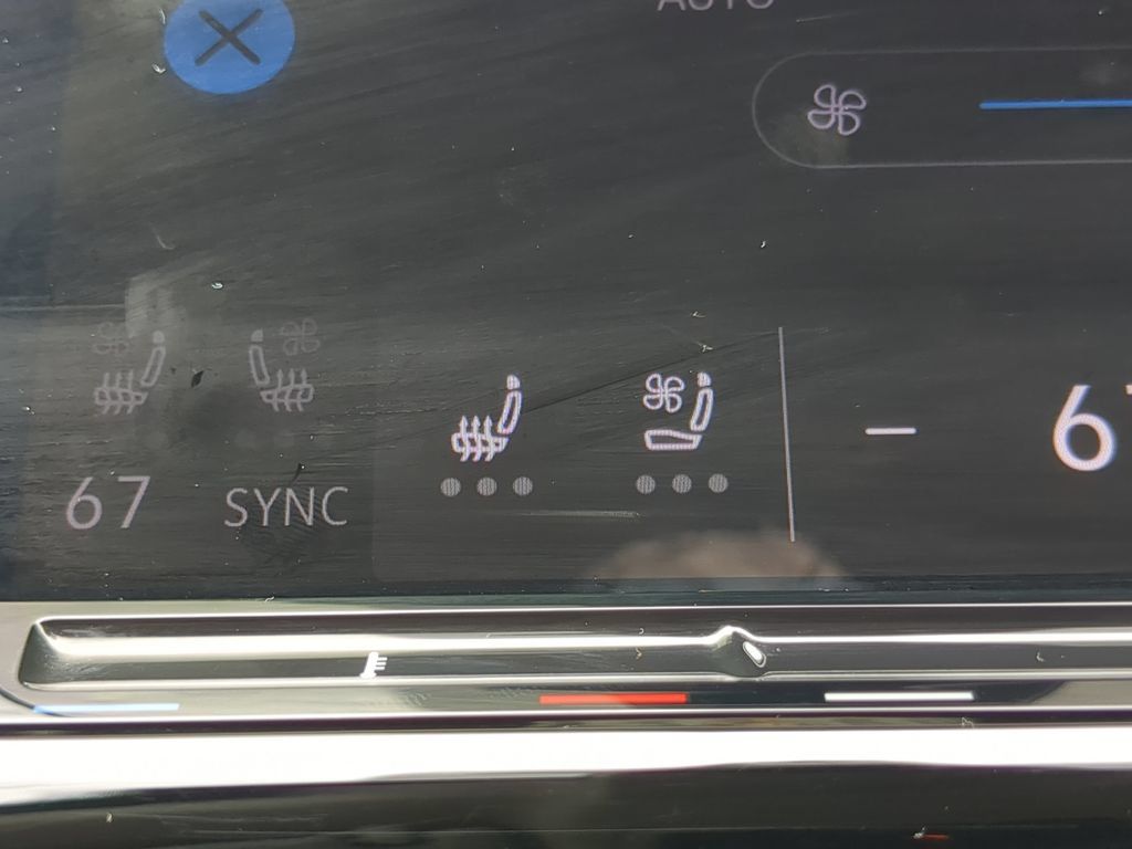 Certified 2024 Volkswagen Atlas SE FWD image 24