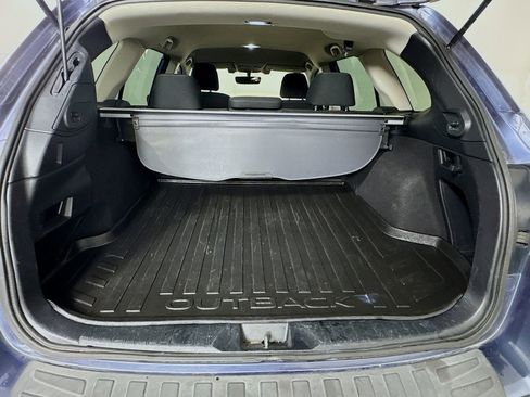 Used 2018 Subaru Outback 2.5i Premium image 29