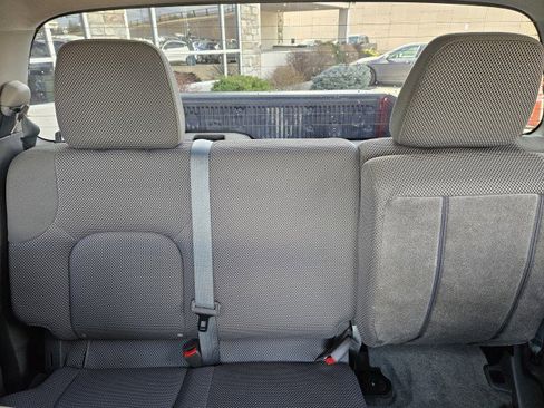 Used 2015 Nissan Frontier S image 16