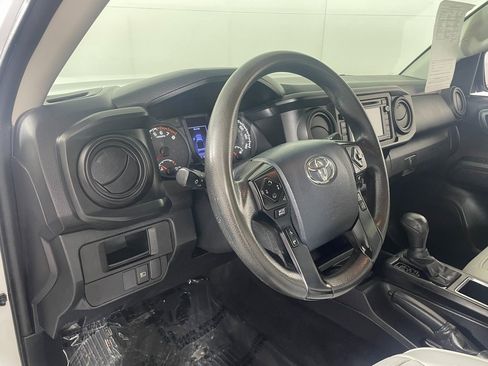 Used 2019 Toyota Tacoma SR5 image 13