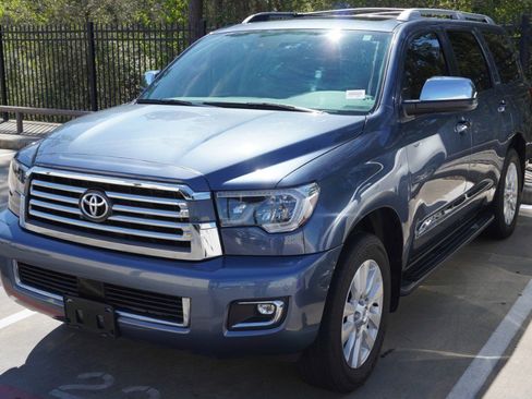 Used 2022 Toyota Sequoia Platinum image 1