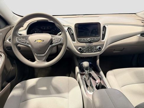 Used 2023 Chevrolet Malibu LT image 20