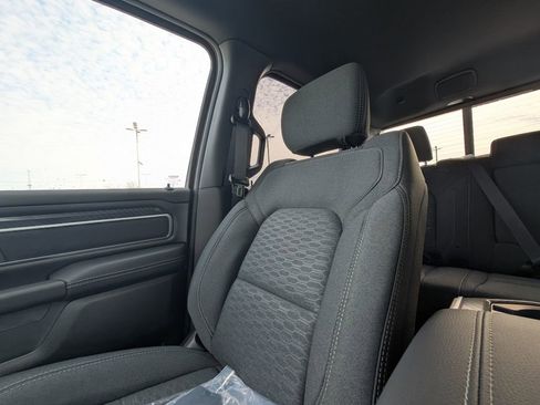 New 2026 RAM 1500 4x4 Crew Cab image 12