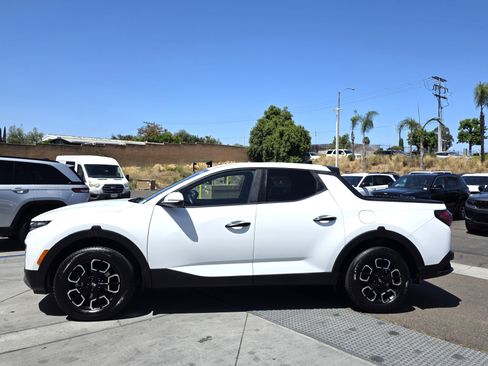 Used 2022 Hyundai Santa Cruz SEL AWD/4WD image 2