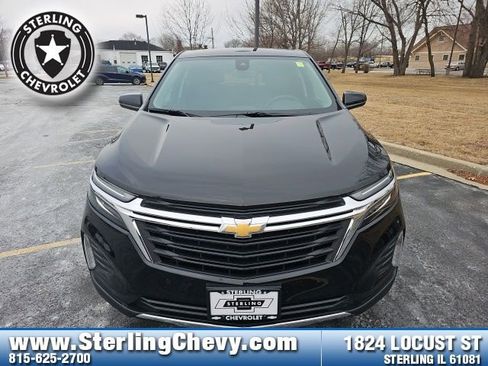 Used 2023 Chevrolet Equinox LT image 2
