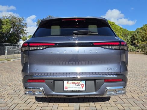 Used 2022 INFINITI QX60 Sensory w/ Cargo Package image 10