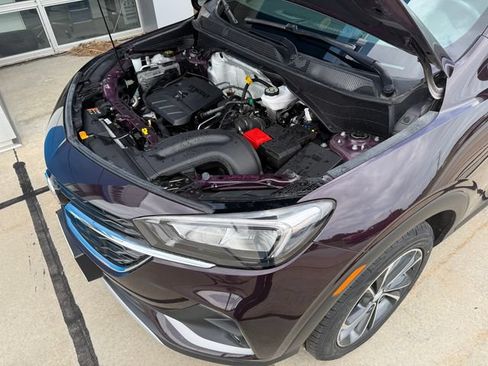 Used 2021 Buick Encore GX Select AWD/4WD image 19