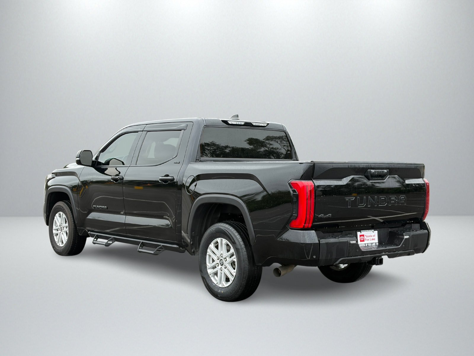 Used 2024 Toyota Tundra SR5 w/ SR5 Premium Package AWD/4WD image 3