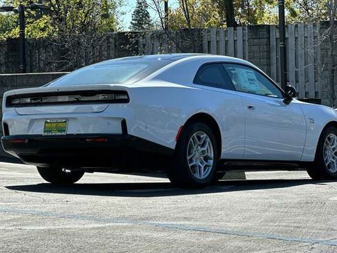 New 2025 Dodge Charger Daytona R/T w/ Quick Order Package 25M R/T image 4